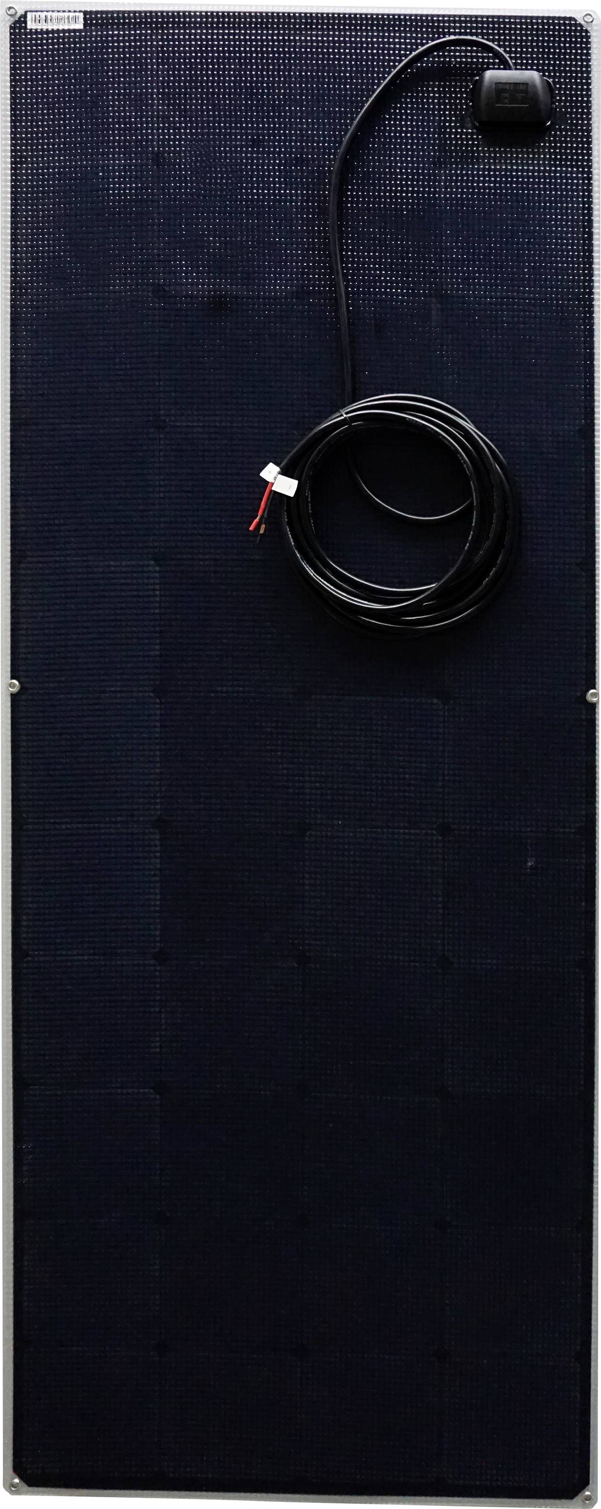 En rektangulär solarpanel med en ansluten kabel som används för elproduktion.