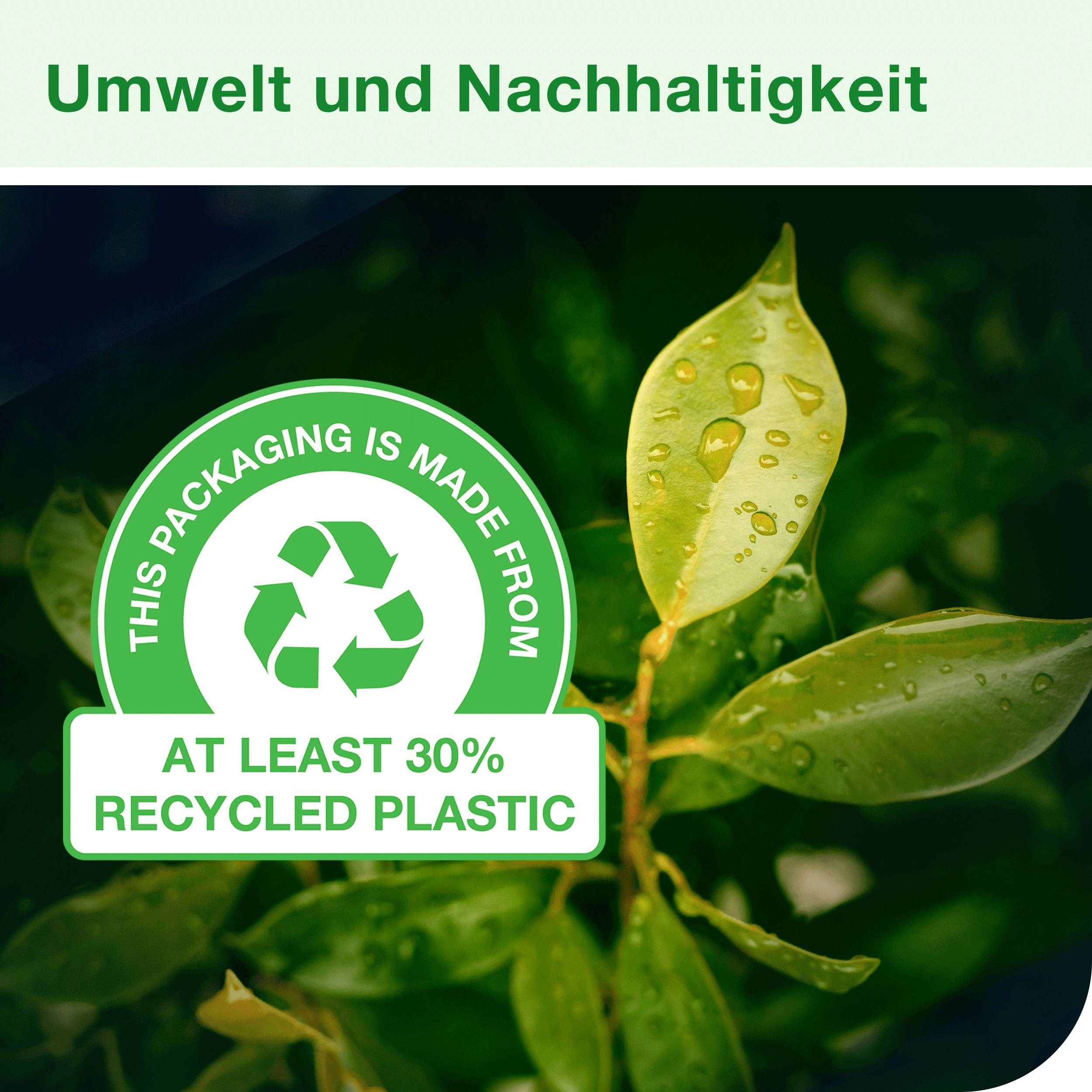 Ett blad med vattendroppar, bredvid en symbol med återvinningstecken, text: 'Denna förpackning är tillverkad av minst 30% återvunnen plast'.