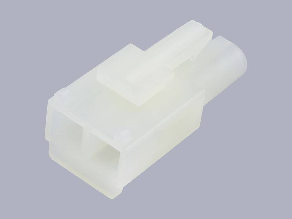 En transparent plastplugg på grå bakgrund.