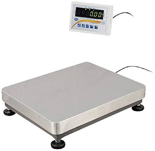 En elektronisk våg med digitalt display visar '0.00'. Plattformen är gjord av metall och står på justerbara fötter.