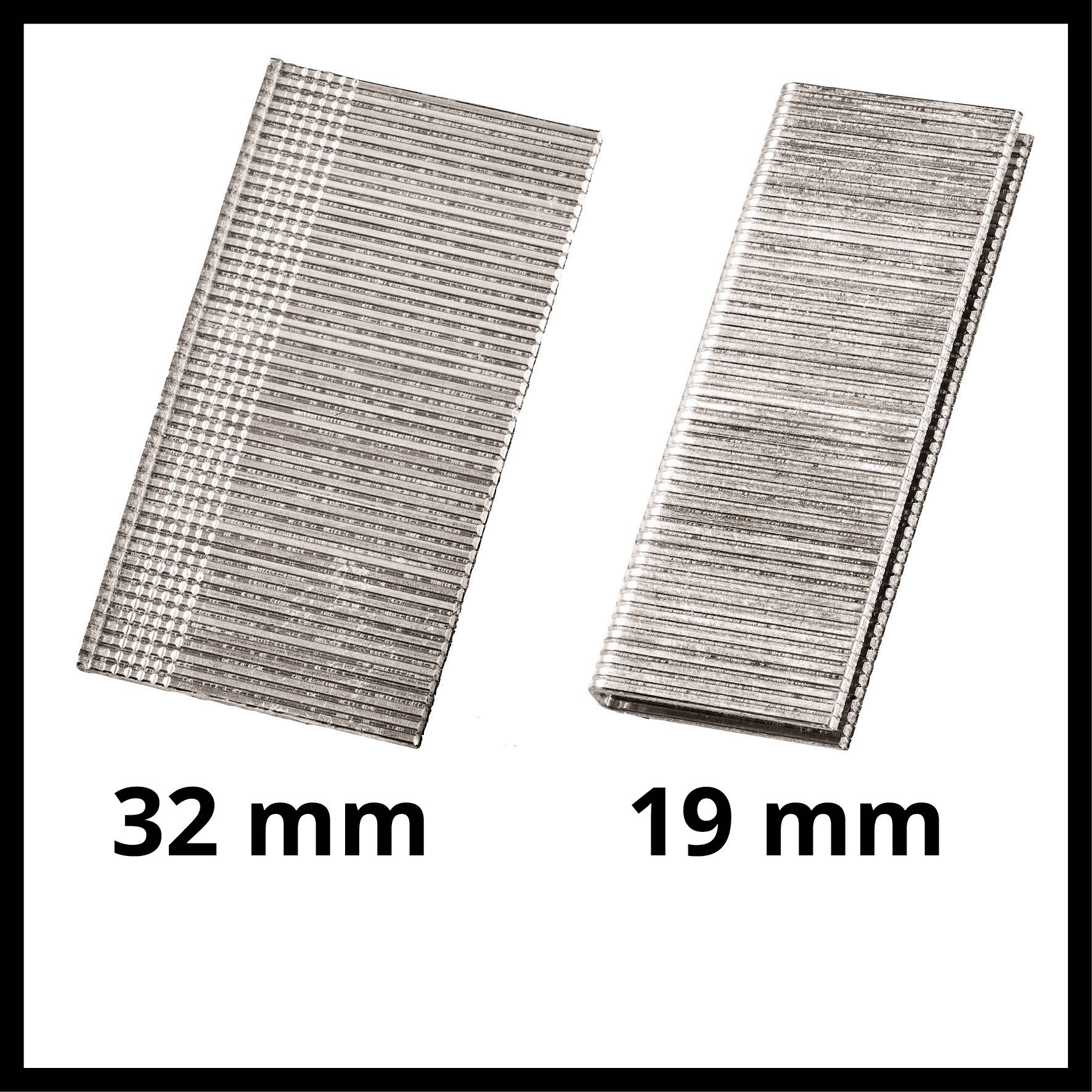 Två staplar med spikar: vänster 32 mm lång, höger 19 mm lång. Båda staplar har en räfflad textur, presenterade på vit bakgrund.