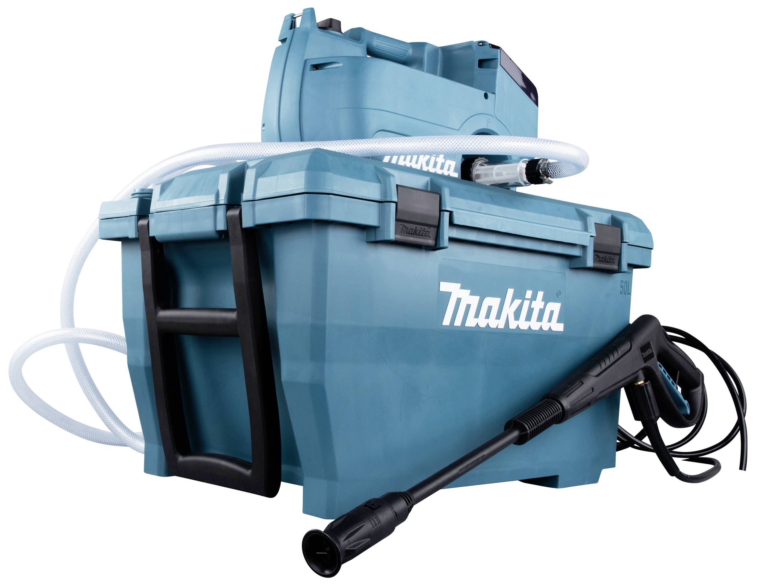 Högtryckstvätt med Makita-logotyp, vattenbehållare, slang och sprutpistol i ett blått hölje.
