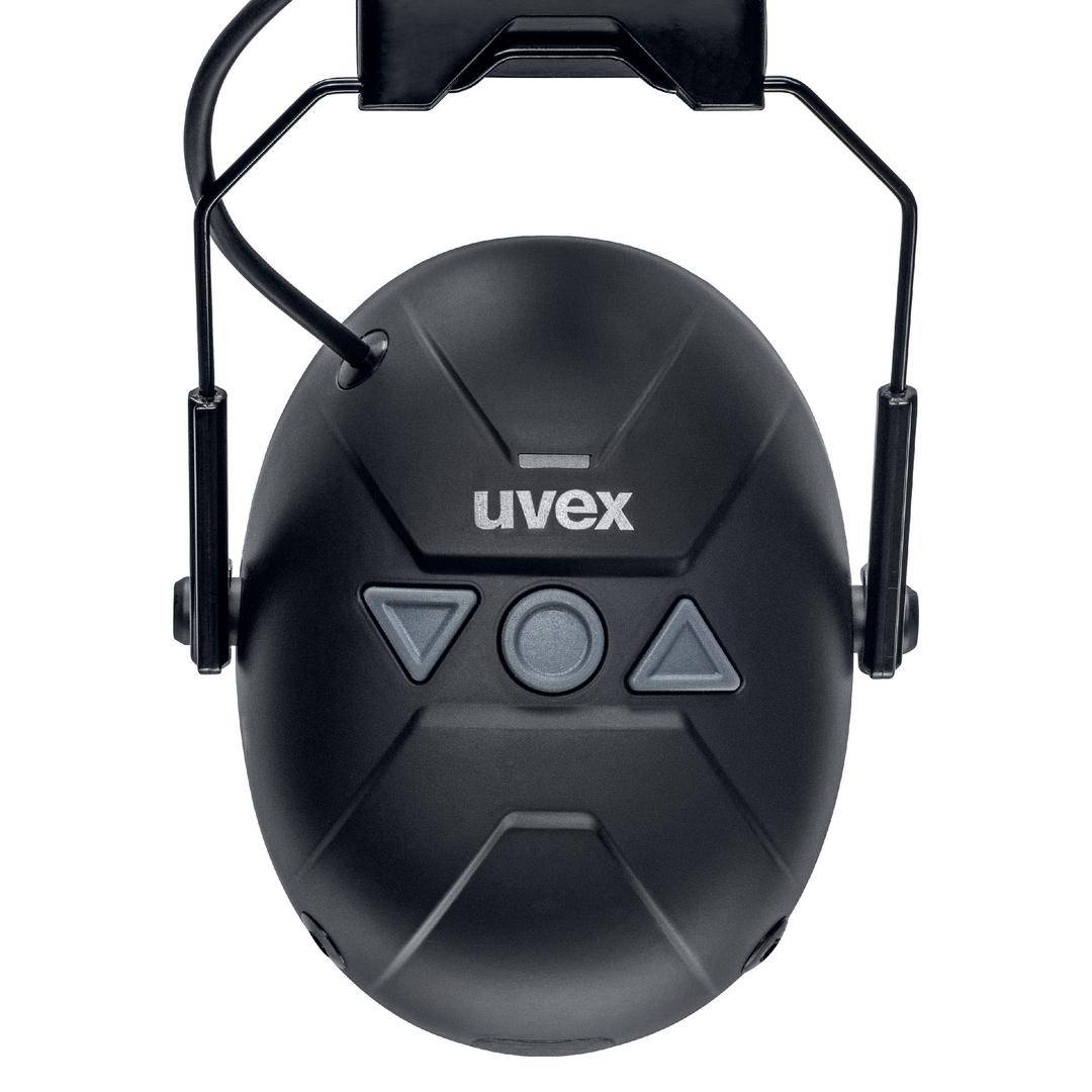 Svarta hörselskydd med blå `uvex`-logotyp och tre manöverknappar i triangelform på framsidan.