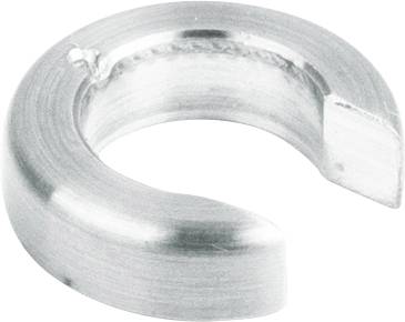 Metalliskt C-format objekt med slät yta, sannolikt en del av en mekanism eller maskin.