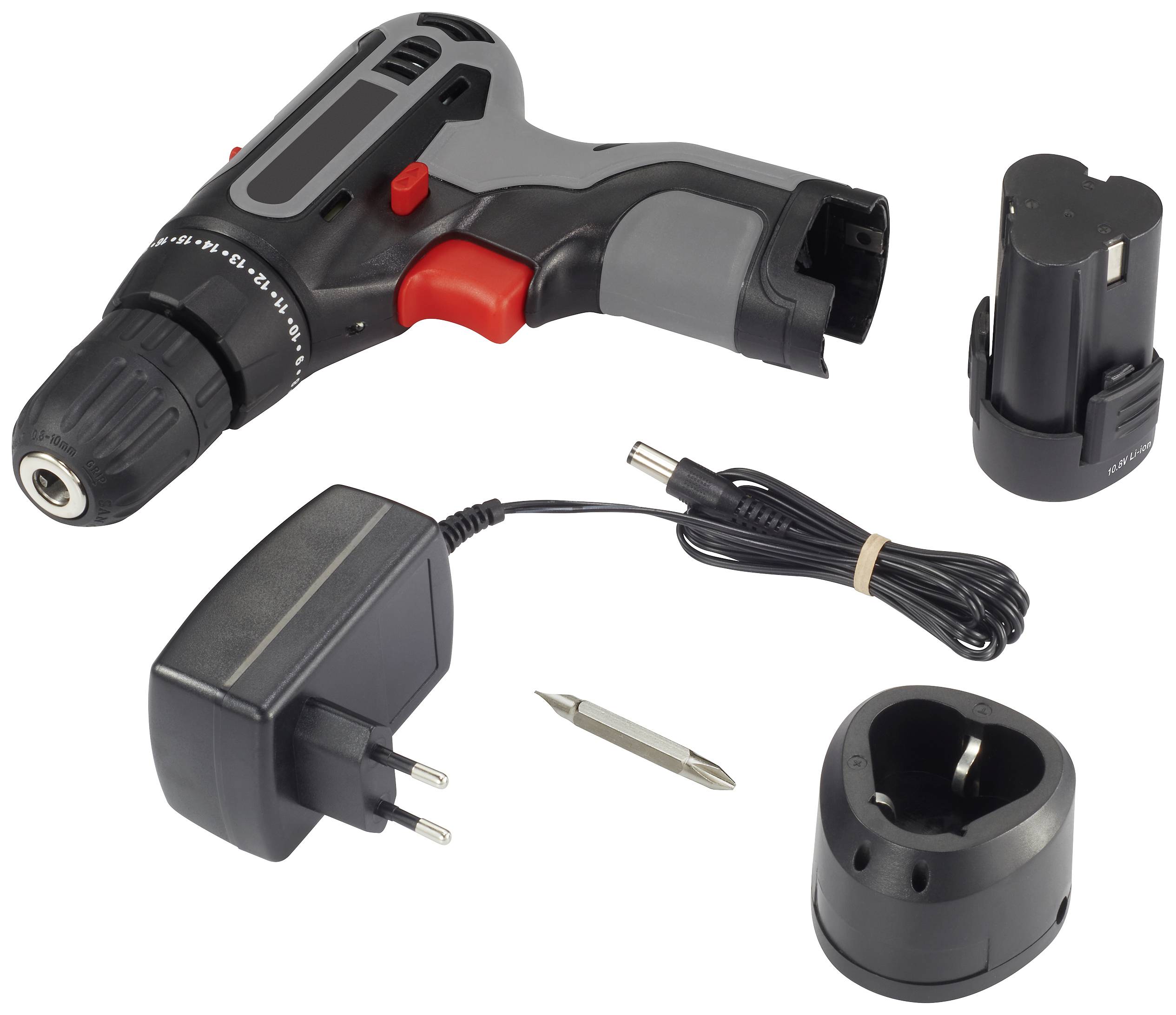 Borrsats med sladdlös skruvdragare, borrmaskin, två batterier, laddare, nätadapter och ett bits-tillsats.
