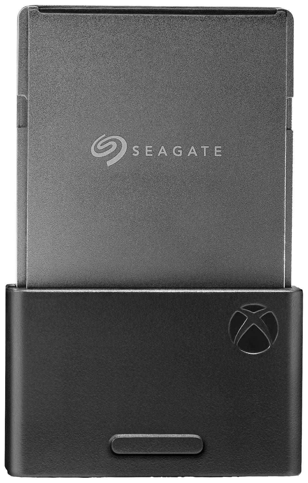 En svart Seagate lagringskortsexpansion för Xbox-konsoler, visad i en vertikal kortplats.