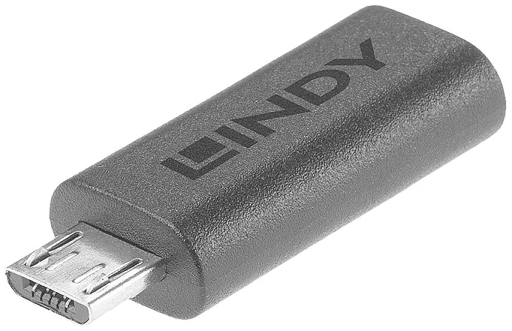 En svart adaptenenhet från märket 'Lindy' med Micro-USB-kontakt, lämplig för anslutning av enheter med motsvarande uttag.