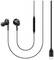 Svarta hörlurar med kabel från märket 'AKG', försedda med reglage på kabeln och en USB-C-kontakt. Lämpliga för musik och samtal.