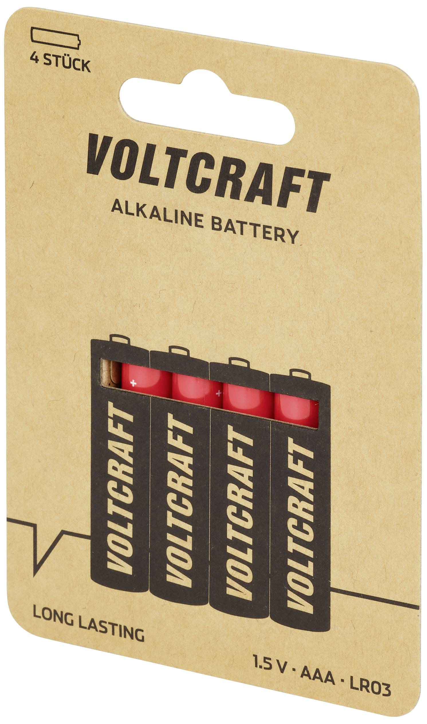 Förpackning med fyra AAA-alkaliska batterier från Voltcraft, 1,5 V, märkta 'LONG LASTING' på förpackningen.
