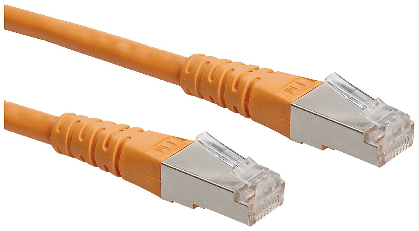 Två orange Ethernet-kablar med RJ45-kontakter, redo för dataöverföring.