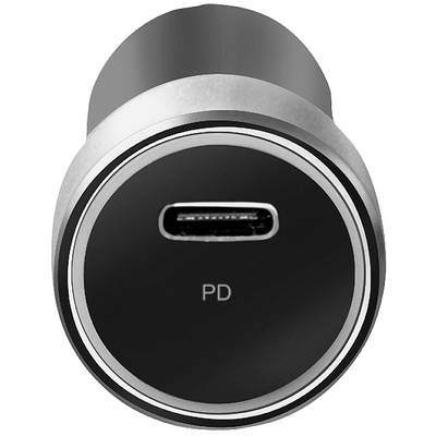 Närbild av en USB-C-billaddare märkt 'PD' (Power Delivery), som visar USB-C-porten.