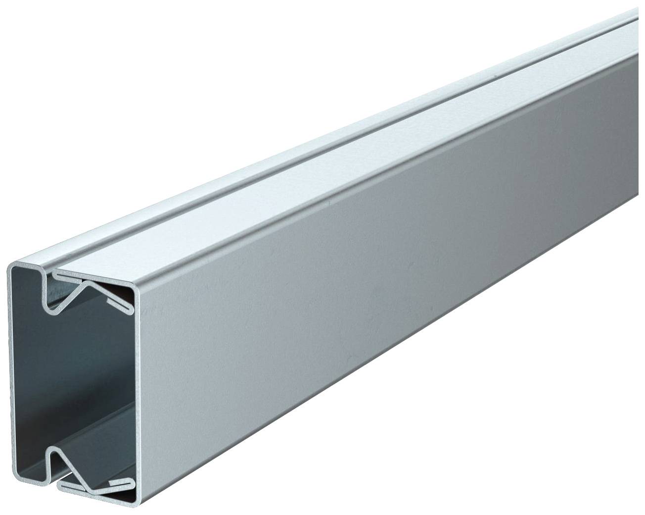 Metallskena i U-form, silverfärgad, för montering av strukturer eller fästande av enheter, på en vit bakgrund.