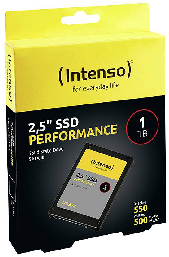 En förpackning för en Intenso 2,5" SSD Performance med 1 TB kapacitet. Specifikationer: SATA III, Läsning: 550 MB/s, Skrivning: 500 MB/s.