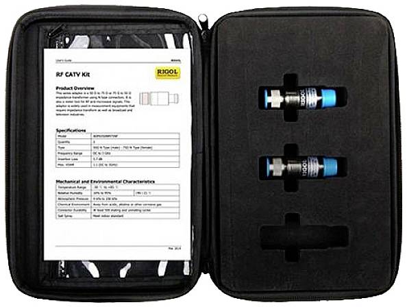Öppnat etui med dokument och två blå verktyg. Text: 'RF CATV Kit'. Specifikationer och detaljer kan läsas på papperet.