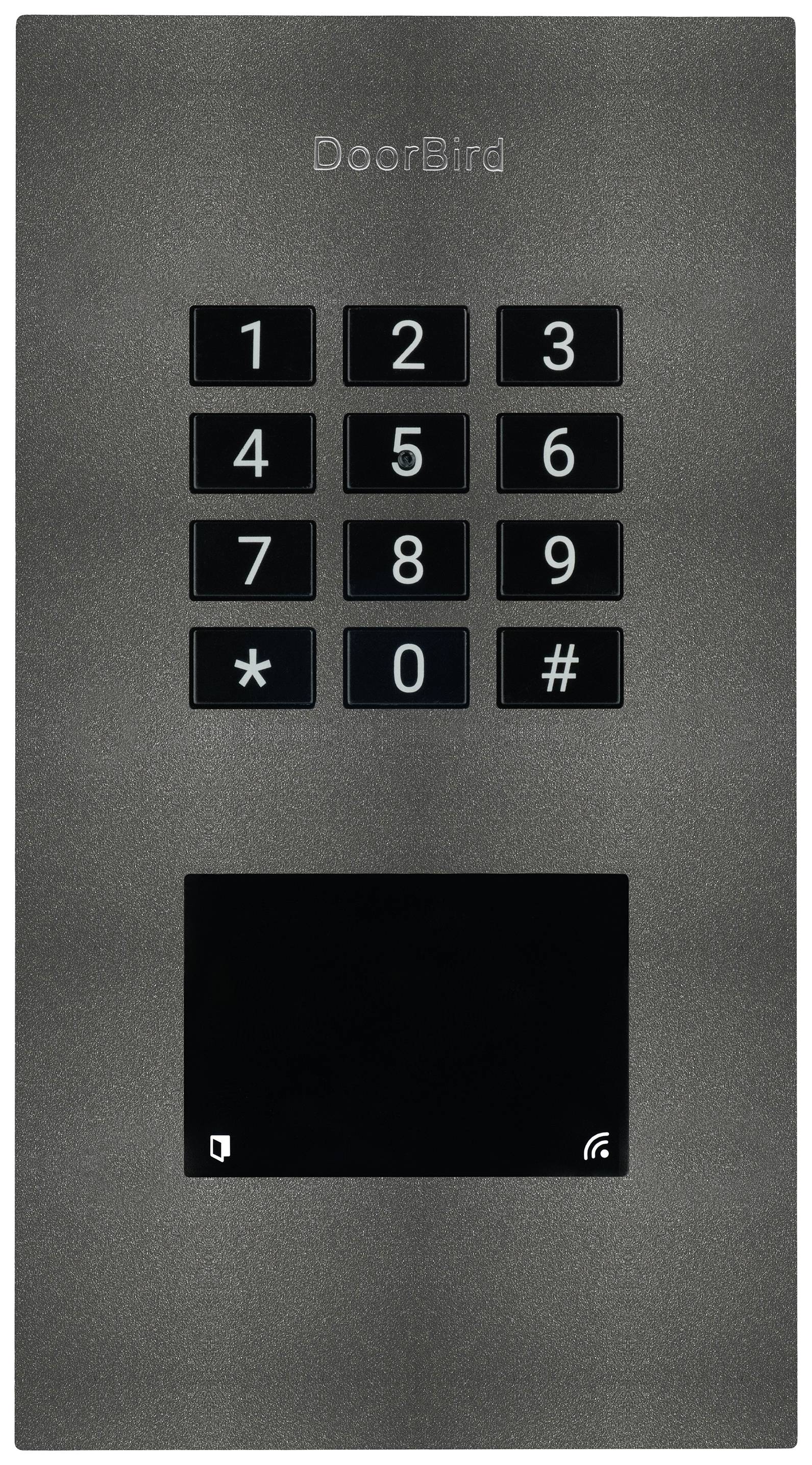 Dörrkommunikationssystem med numeriskt tangentbord och RFID-symbol; knappar 0-9, stjärna och fyrkant; märket 'DoorBird' överst.