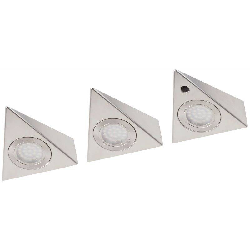 Tre triangulära LED-underskåpsarmaturer i metall i silver. Varje armatur har en central, rund ljuskälla med en modern design.