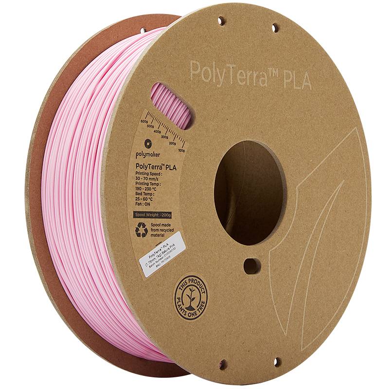 En rulle rosa 3D-skrivarefilament av PLA, märkt med 'PolyTerra PLA'. Förpackad på en återvinningsbar spole av kartong.
