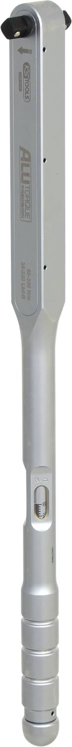 En silveraktig metallenhet med lång, smal form, liknande en skanner. Den har en knapp och små öppningar längs sidan.