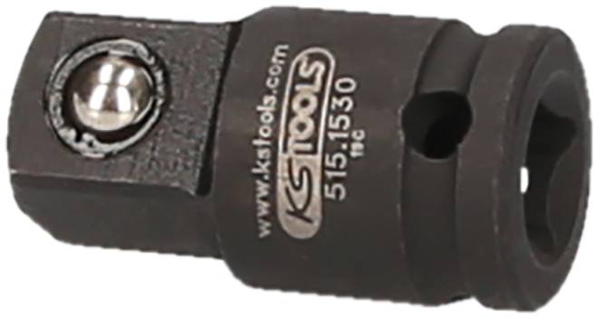 En svart adapter från KS Tools med ett kulformat leder, modellnummer 515.1530, används för att ansluta hylsor.