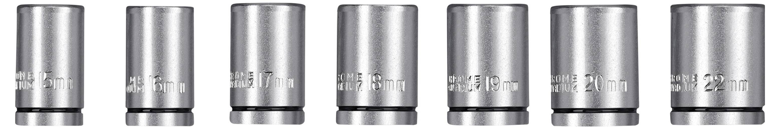 En uppsättning sju metallmuttrar i olika storlekar: 8 mm, 9 mm, 10 mm, 11 mm, 12 mm, 13 mm och 22 mm.