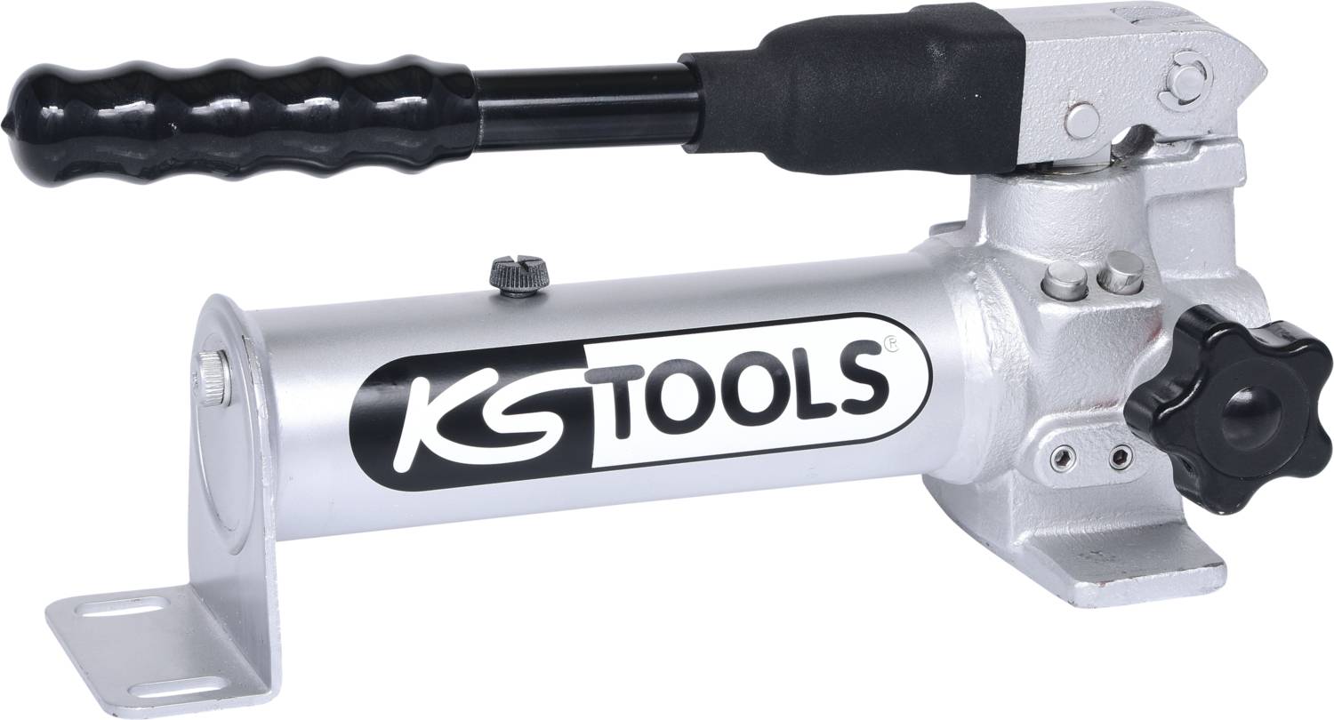 Handhydraulisk pump från KS Tools med svart handtag och tryckreglering, lämplig för användning i verkstäder eller vid reparationer.