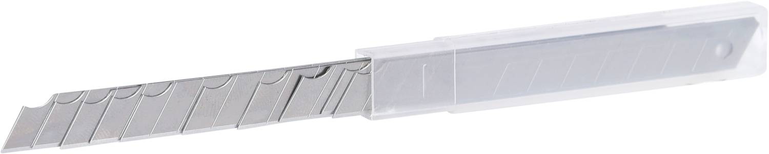 En transparent plastbehållare som innehåller flera reservblad till mattkniv.