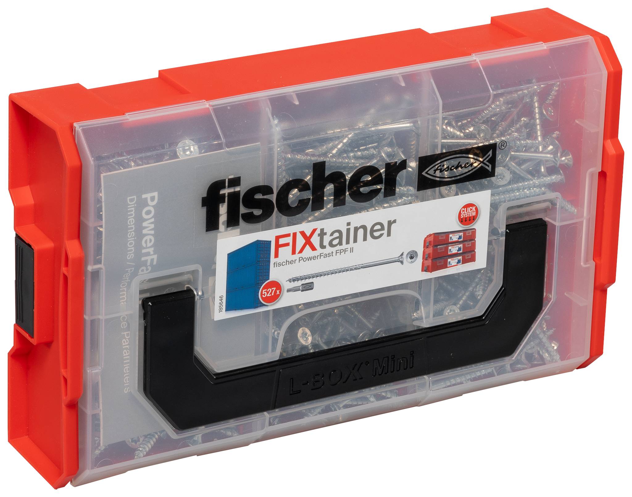 Röd plastförvaringslåda med transparent lock märkt 'fischer FUXtainer', innehållande blandade skruvar och fastgöringsdelar.