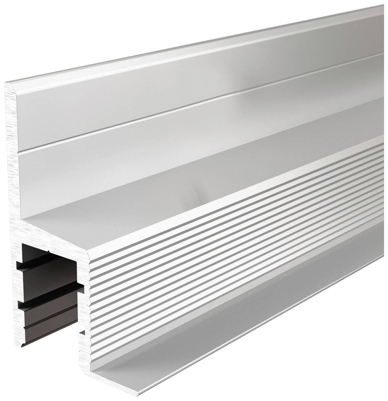Ett silverfärgat, räfflat aluminiumprofilrör med L-format tvärsnitt och en mörk insats. Används för konstruktioner eller fästanordningar.