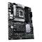 Ett moderkort med PCIe-expansionsplatser, RAM-socklar och en CPU-sockel. På kortet finns diverse anslutningar och varumärkesnamnet.