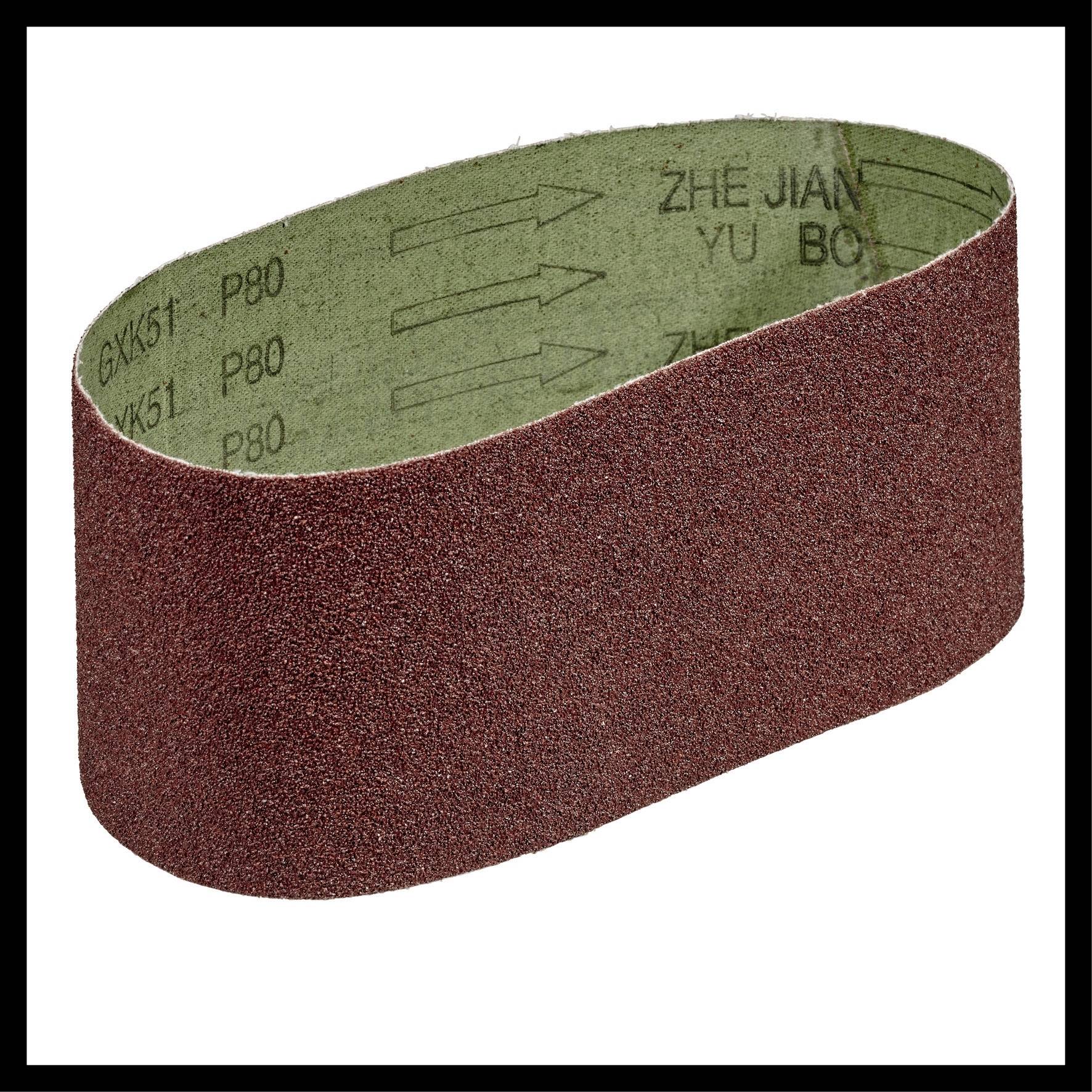 Ett slipband av brunt smärgelpapper i oval form, med tryckt pilar och texten 'ZHE JIANG YU BO, GXK51, P80'.