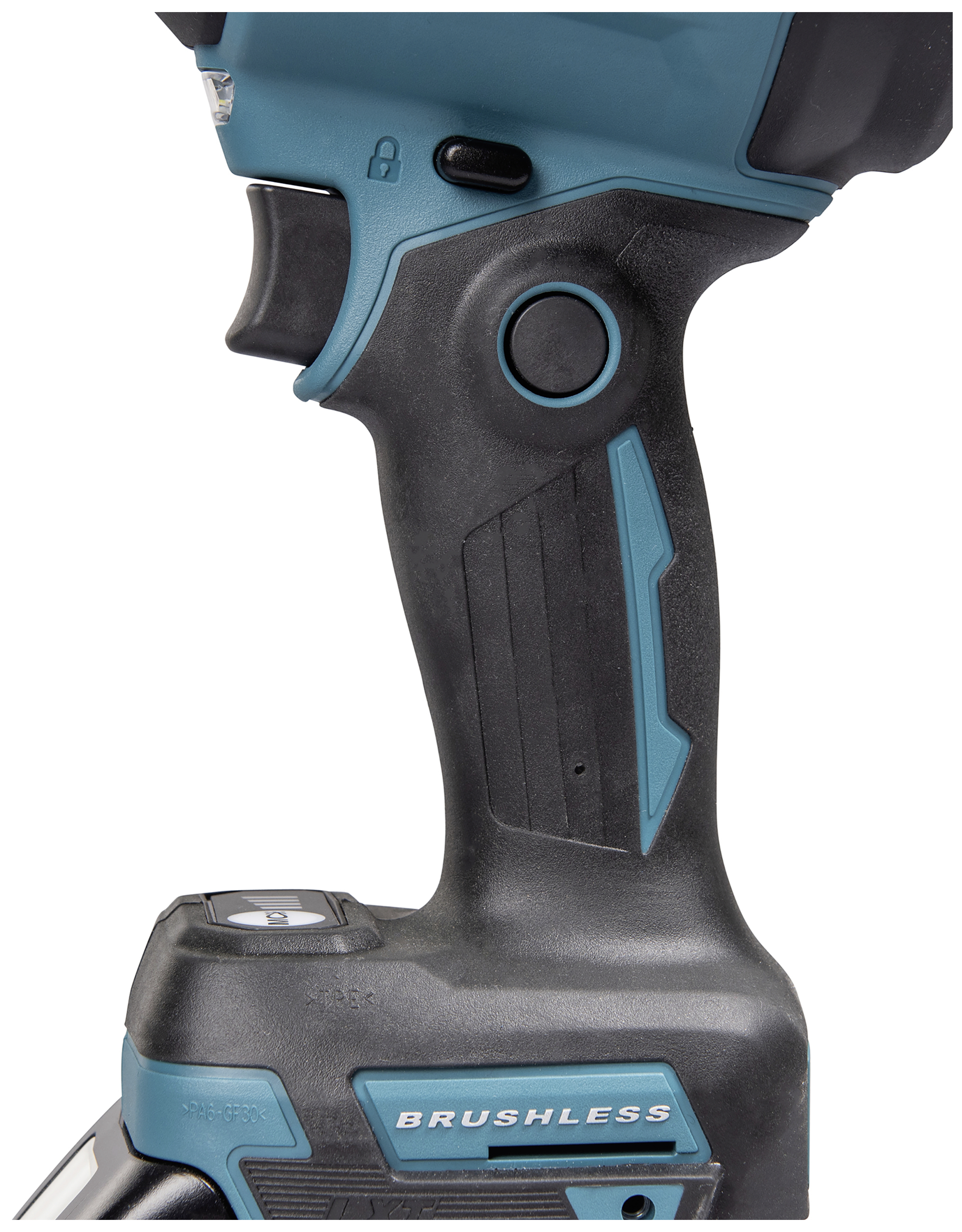 En del av ett sladdlöst elverktyg med ergonomiskt handtag och en strömbrytare. Text på verktyget: 'Brushless'.