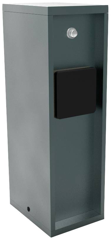 Grå, rektangulär metallbox med ett svart fyrkantigt element på framsidan och en liten rund knapp överst.