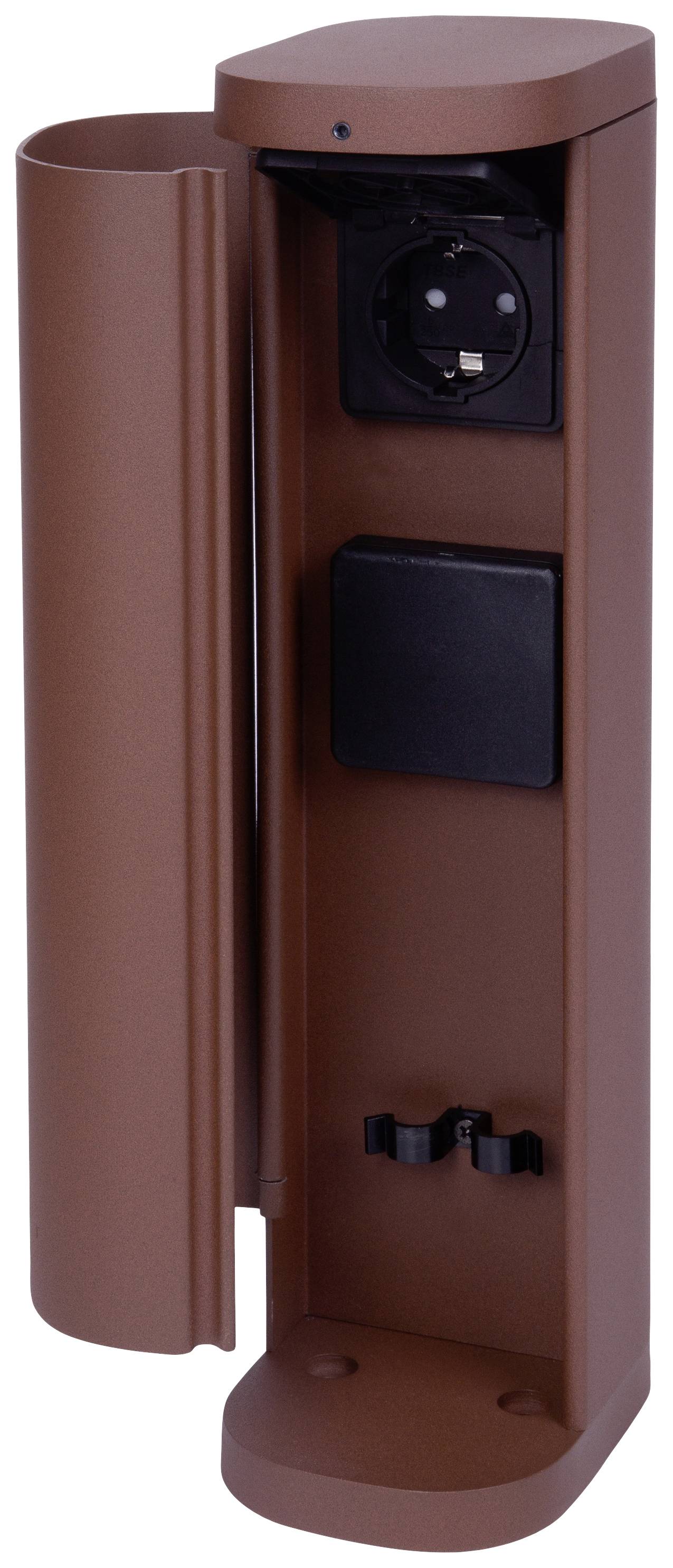 Brun utanpåliggande vägguttag med lock, öppet. Ovanpå finns ett eluttag, därunder en svart strömbrytare och kabelclips.