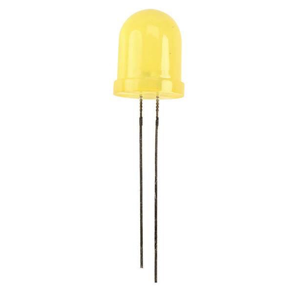 Gul LED-diod med två långa metallben, isolerad på vit bakgrund.