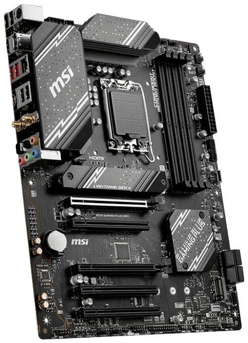 Ett datormoderkort med MSI-logotypen, flera PCIe-kortplatser, RAM-sockel och ljud- och nätverksgränssnitt, lämpligt för gaming.
