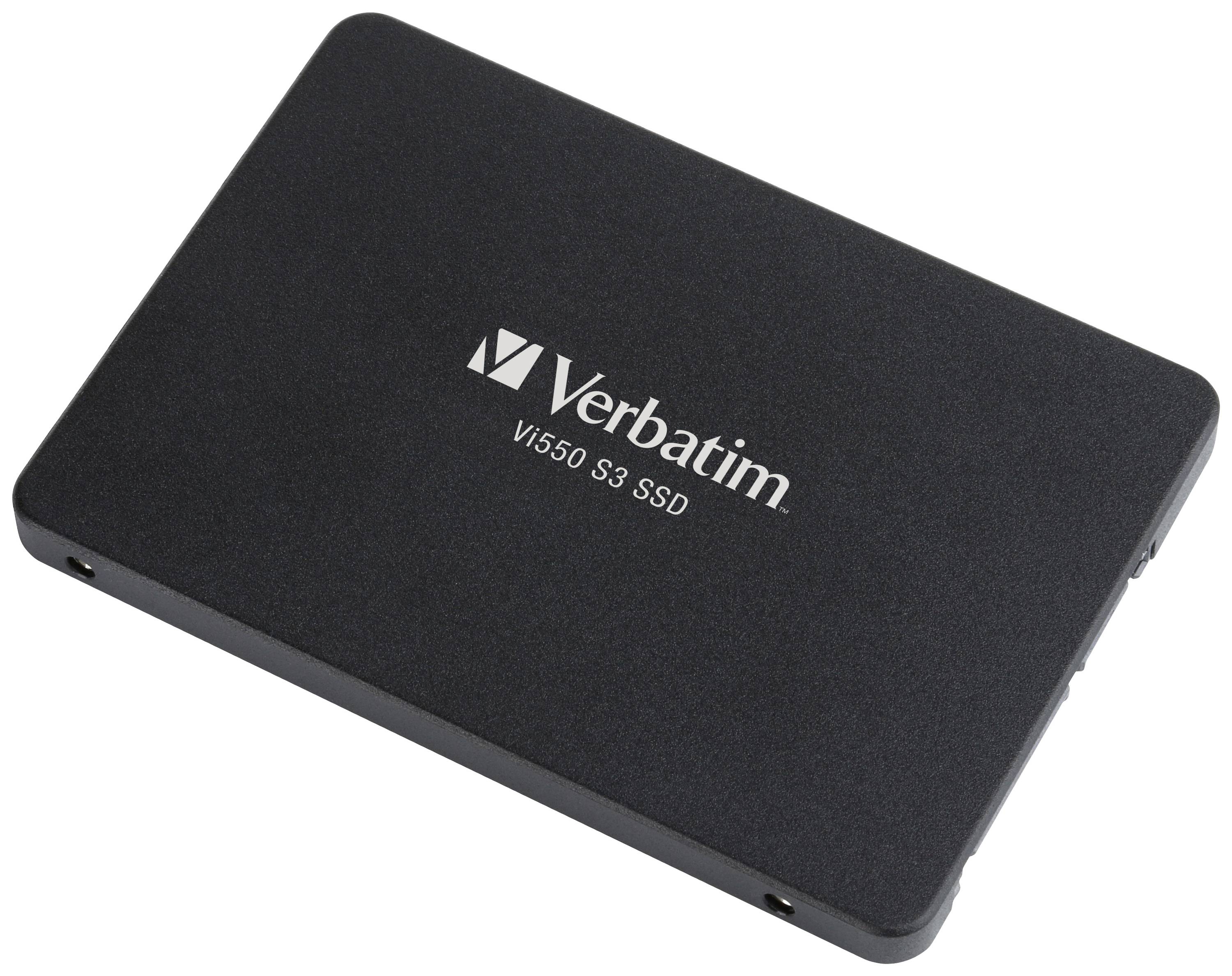 Extern hårddisk från Verbatim, modell Vi550 S3 SSD, på vit bakgrund.