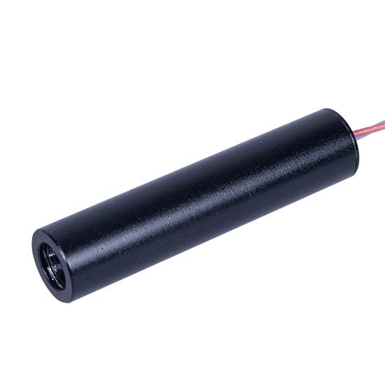 En cylindrisk, svart laserpekare med sladd i änden, på vit bakgrund. Lämplig för presentationer eller som pekare.