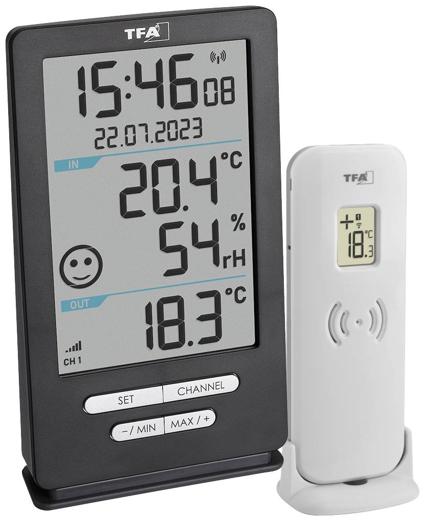 Digitalt termometer med tidpunkt '15:46', datum '22.07.2023', innetemperatur '20,4°C', luftfuktighet '54%', utomhustemperatur '18,3°C'.