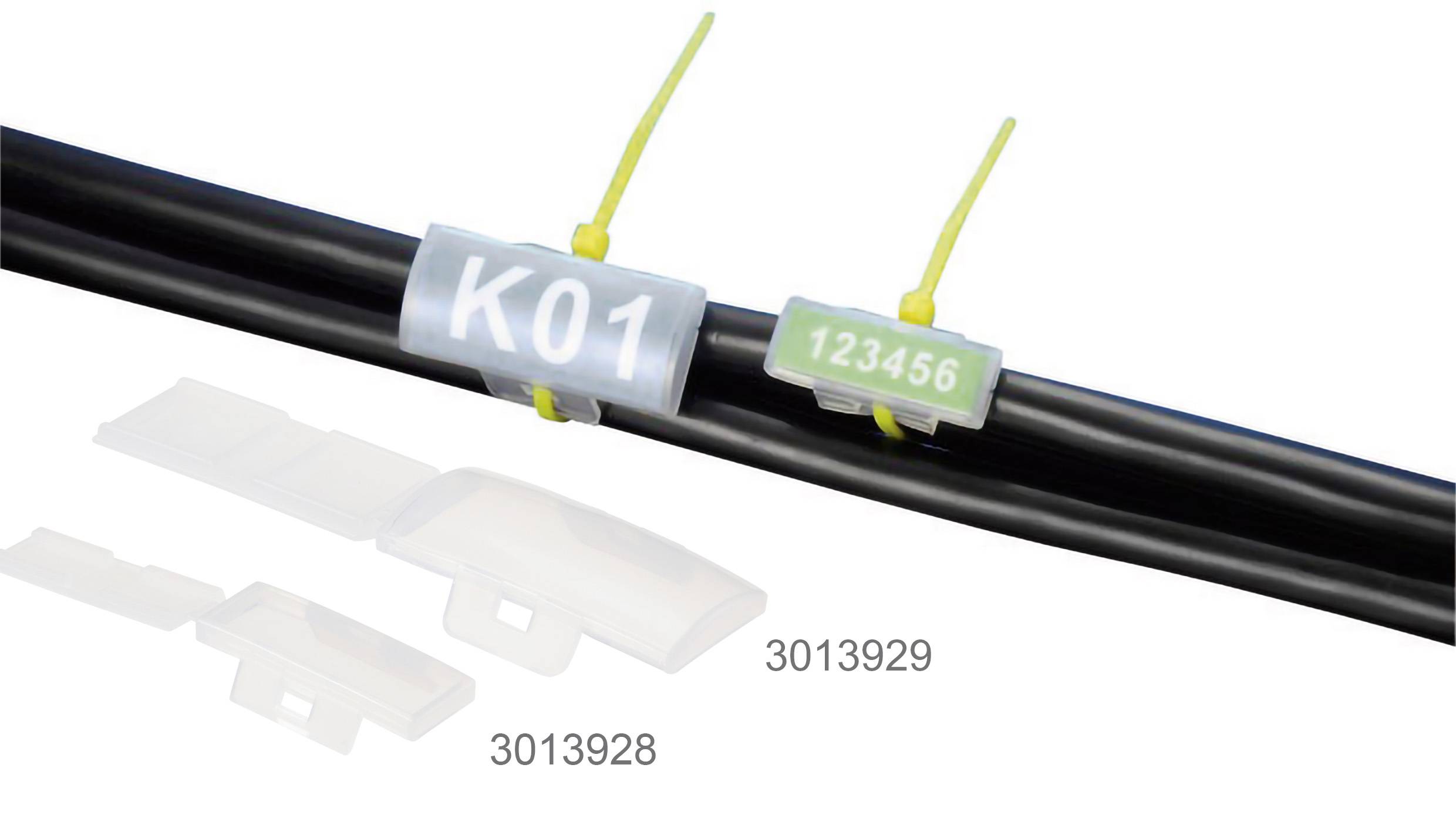 En svart kabel med två gula kabelbindare. Den ena håller en markering med texten 'K01', den andra '123456'.