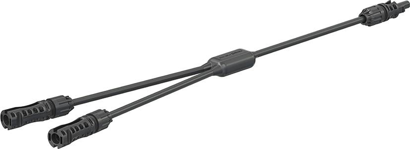 Y-kabel med två kontakter på ena sidan och en på den andra, använt för att ansluta elektriska enheter.