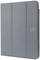 Grå tablettfodral, stängt. Rektangulär form med strukturerad yta och ett markant logotypmärke på höger sida.