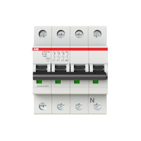 En fyrpolig säkringsautomat från ABB av modell S203 N A, lämplig för skydd av elektriska kretsar.