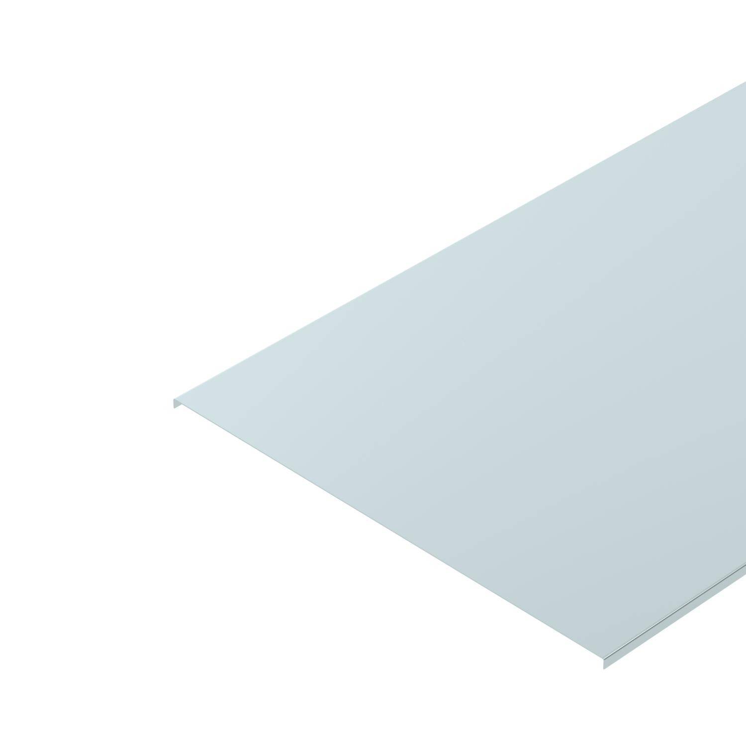 En rektangel av genomskinligt glas, svävar framför en vit bakgrund.