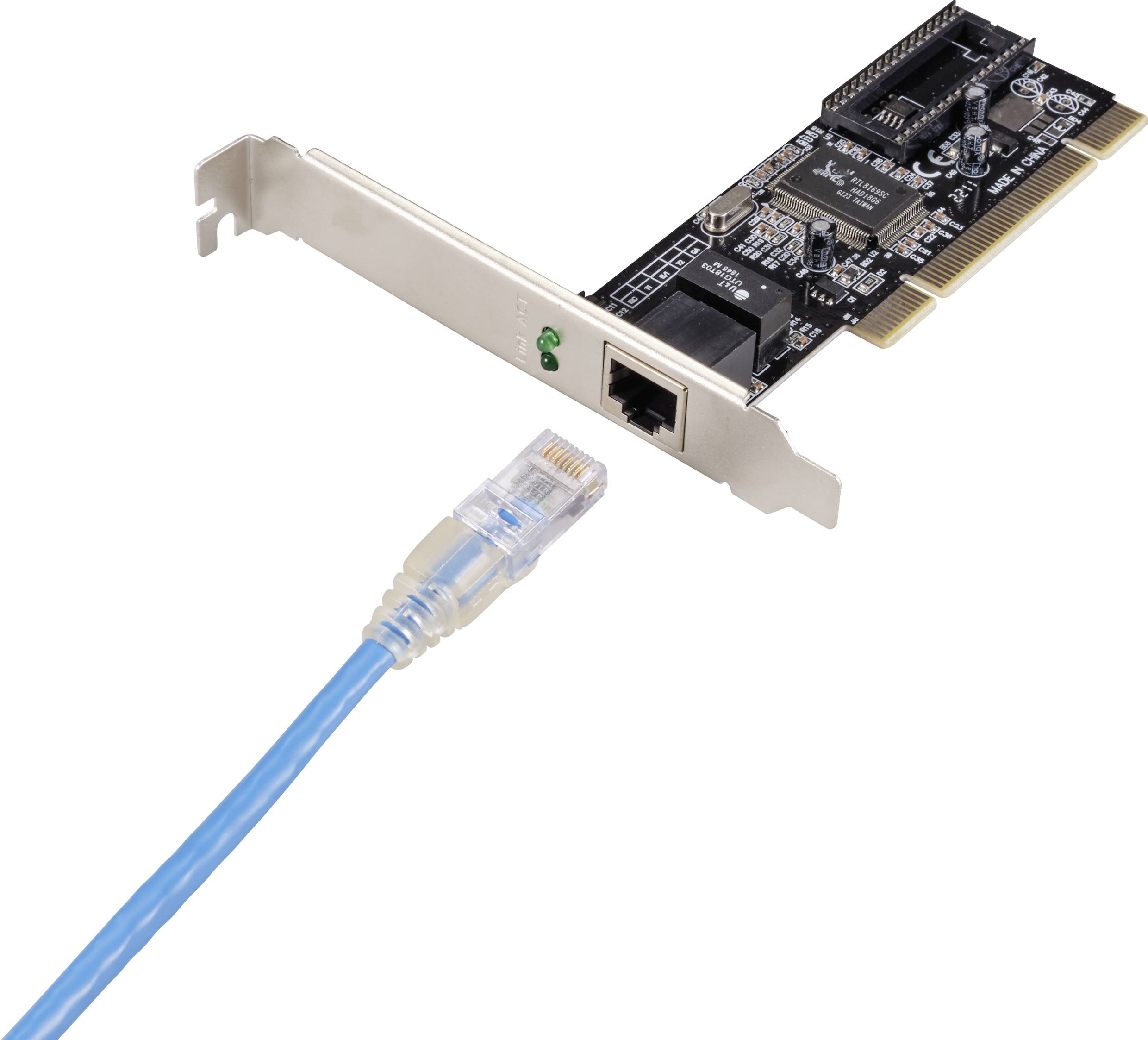 Nätverkskort med PCI-gränssnitt och RJ-45-port bredvid en blå Ethernet-kabel. Lämplig för att ansluta datorer till nätverk.