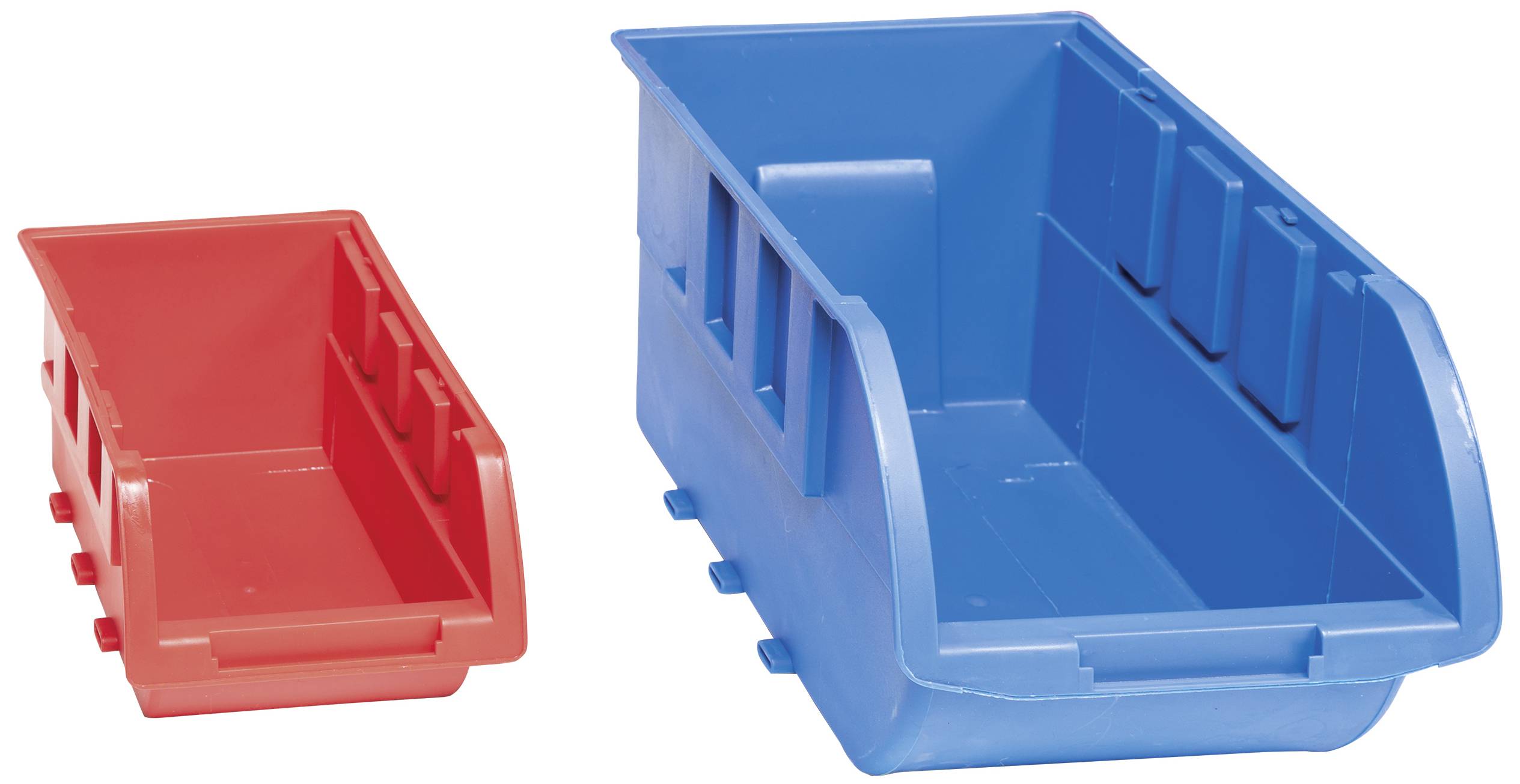 Två staplingsbara, öppna plastbehållare i rött och blått, som kan användas för förvaring av smådelar.