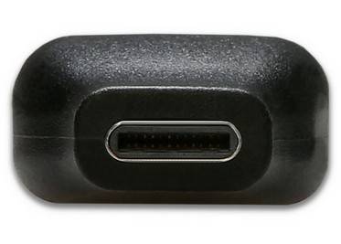 Svart USB-C-portanslutning på en elektronisk enhet.