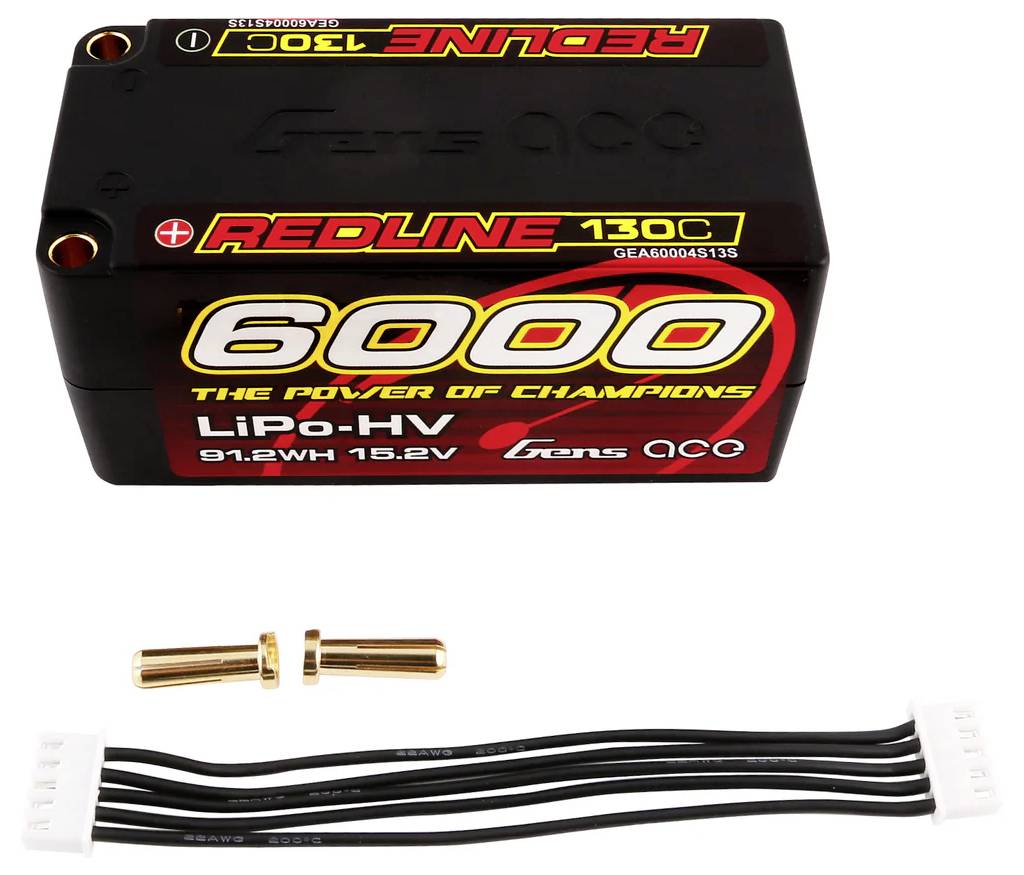 LiPo-batteri Gens Ace Redline 6000mAh 130C, svart hölje med gul text. Innehåller dessutom två kontakter och en kabel.