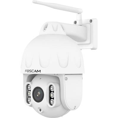 En vit säkerhetskamera med Foscam-logotyp, monterad på en vägg, utrustad med en svängbar lins och infraröda LED-lampor för nattinspelningar.