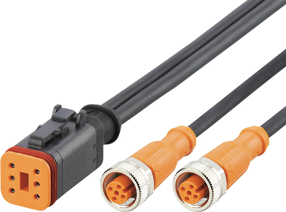 Tre olika kontaktdon, däribland en svart kontakt med flera stift och två orangefärgade, runda anslutningar.