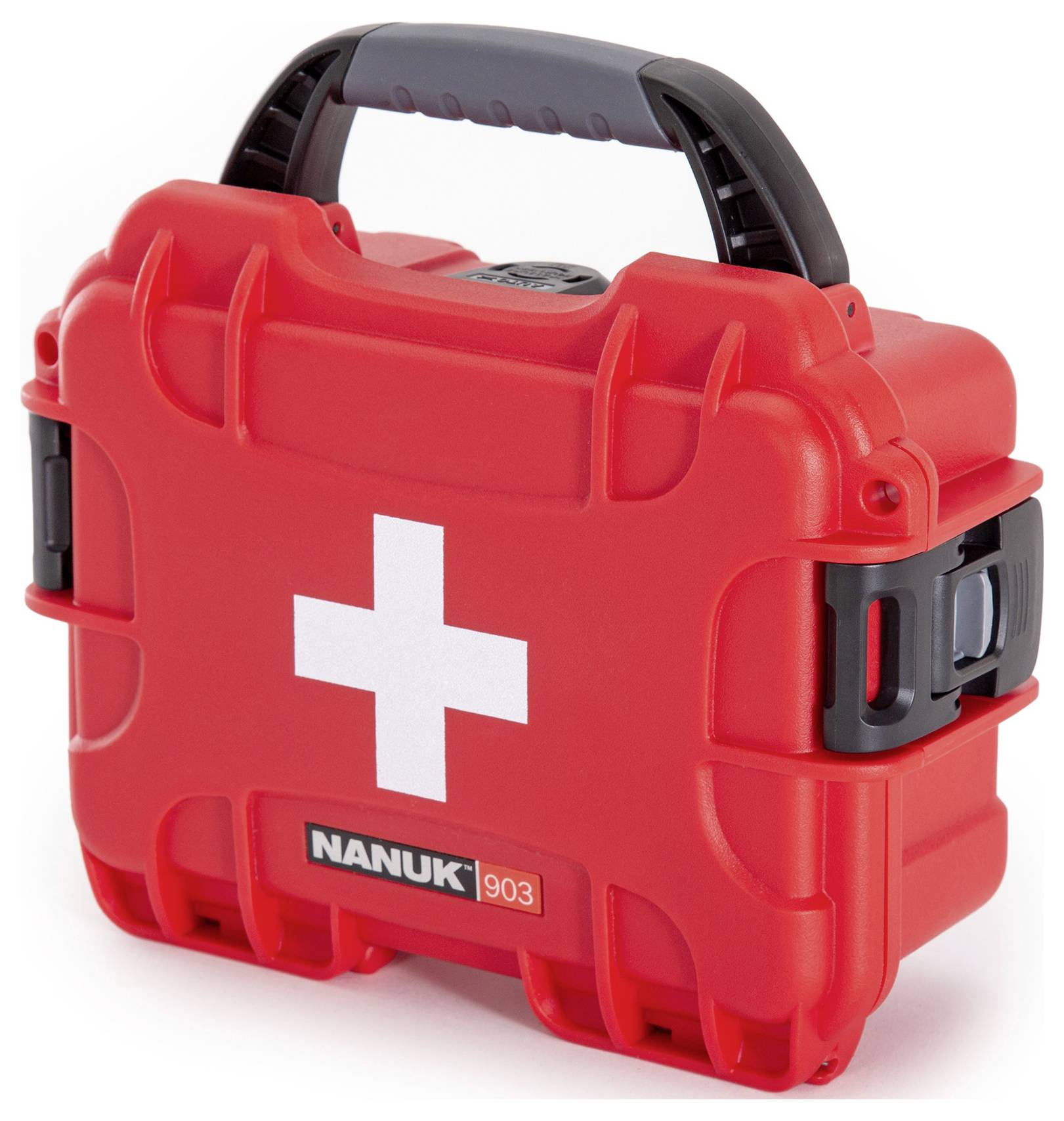 Röd första hjälpen-låda med korsymbol på framsidan, lämplig för nödsituationer. Ergonomiskt handtag och robust konstruktion.